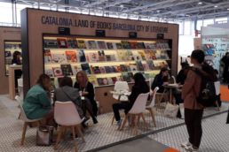 estand català Bolonya